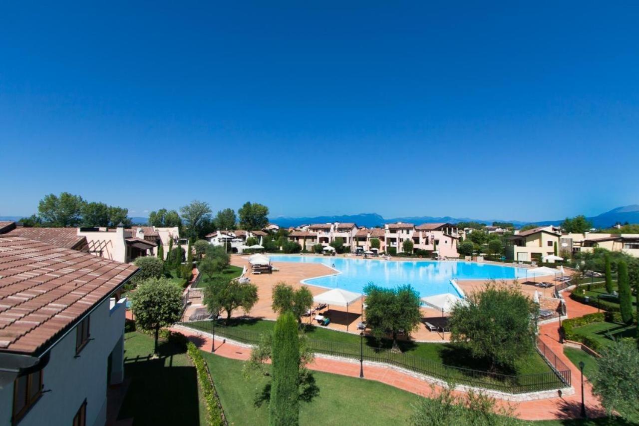 Garda Resort Village 11 Peschiera del Garda Exterior foto